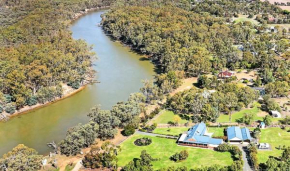 The Waterfront - Echuca Holiday Homes